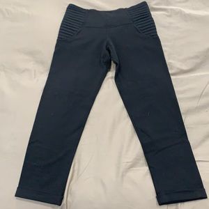 LULU LEMON SPORTS LEGGINGS!!!